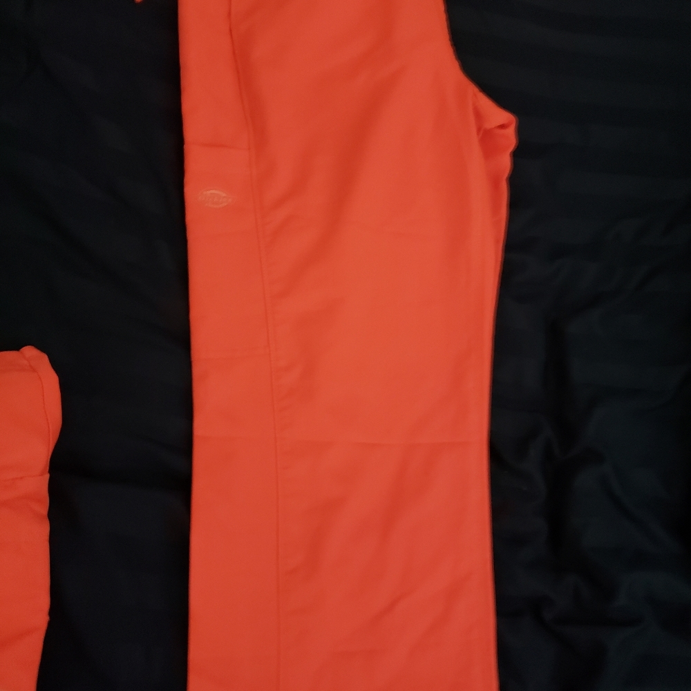 Scrub set - Picture 4 of 7